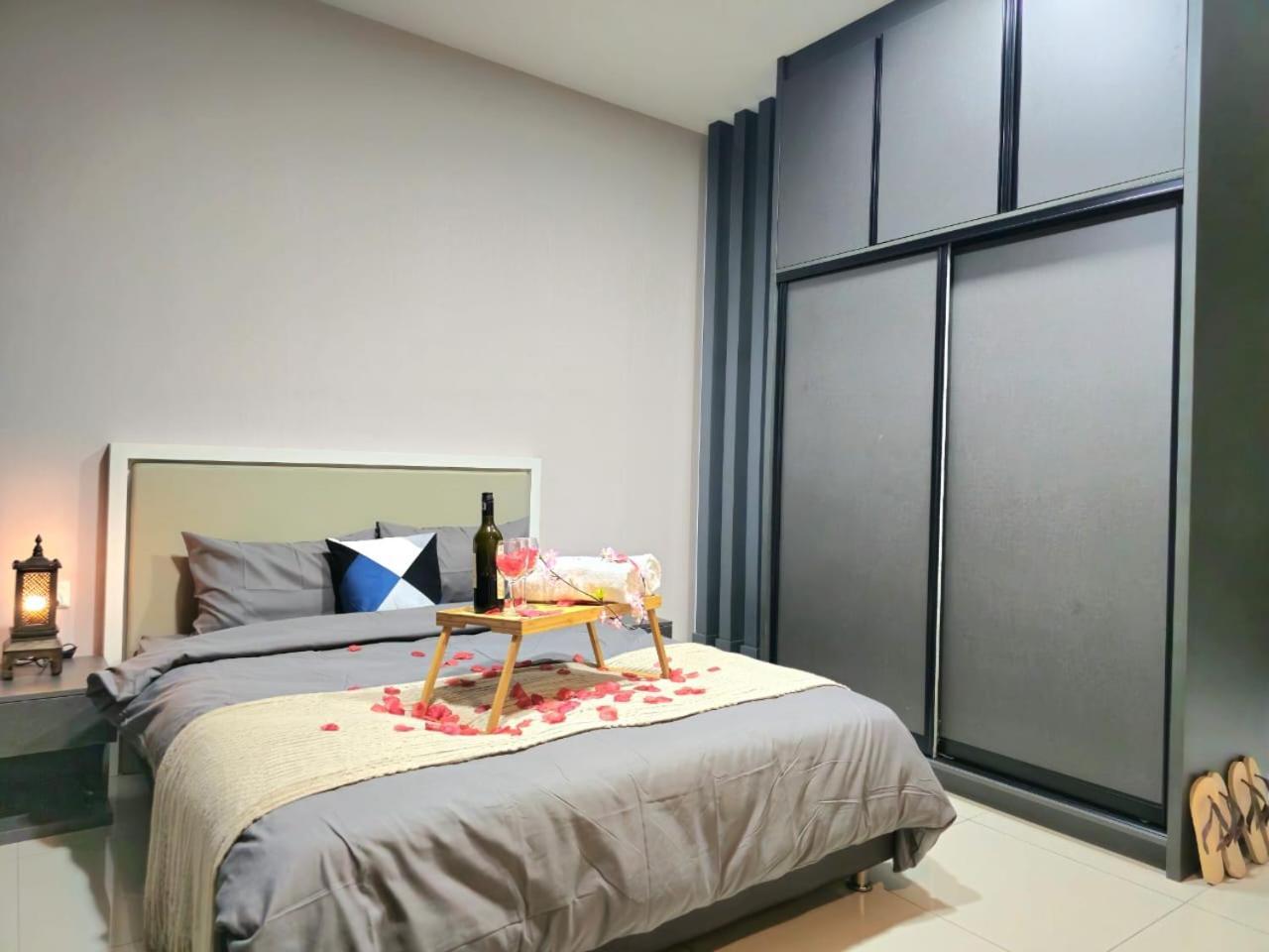 1 Dream @ Liberty Arc 新时代日本风享受阳台吉隆玻夜景 Apartment Ampang (Selangor)